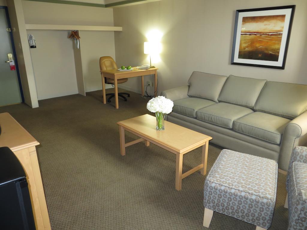 Edmonton Inn And Conference Centre מראה חיצוני תמונה